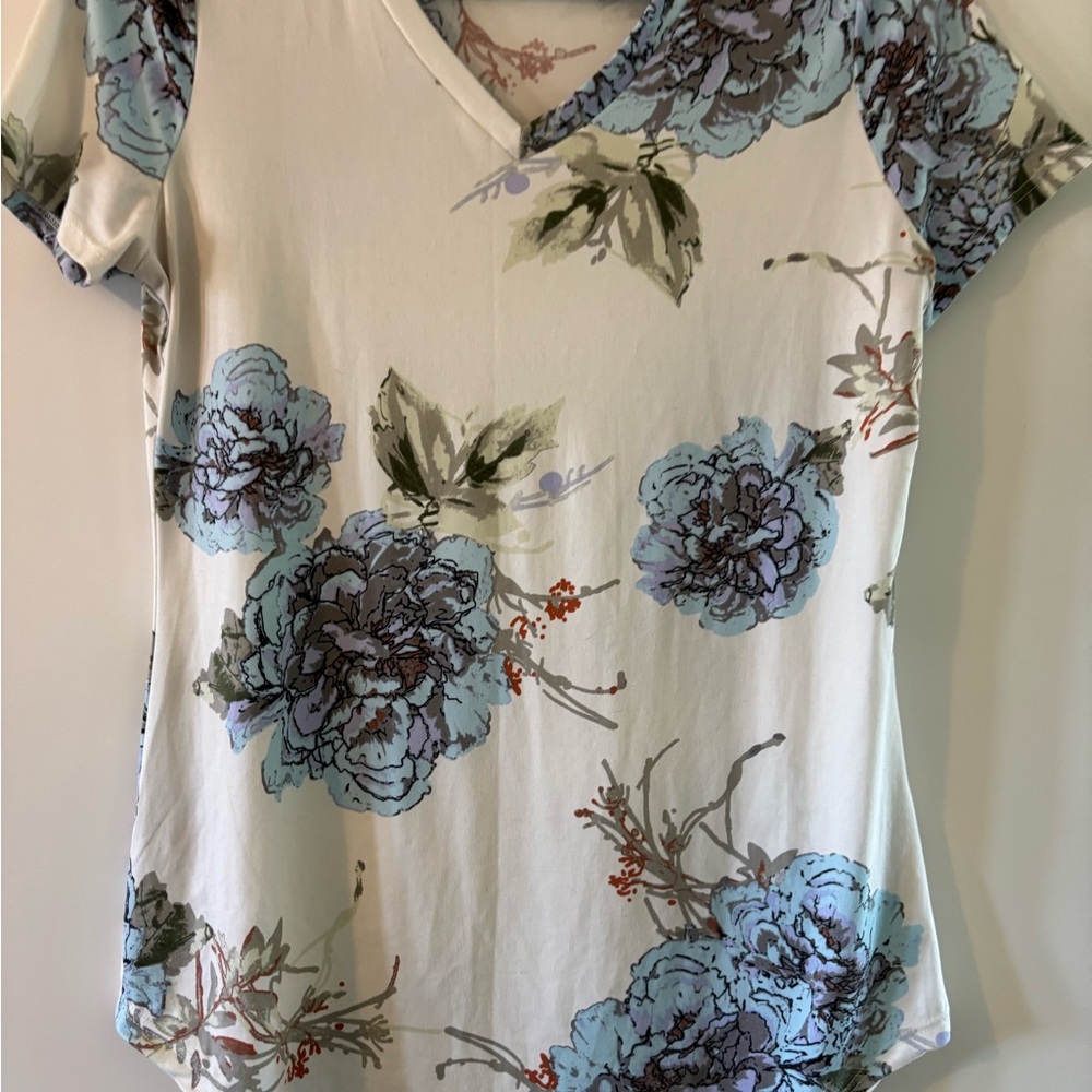 Ladies Floral top